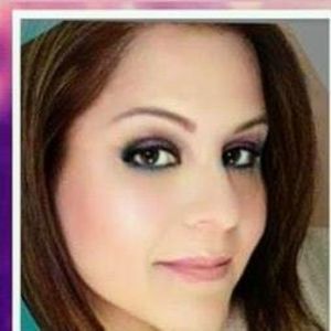 Meet your Posher, Natividad